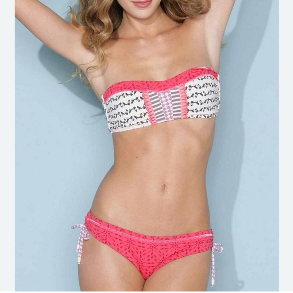 Maaji bikini set top L bottom M Cherry Rev kini
